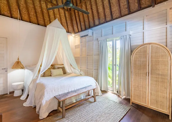Castaway Villa *