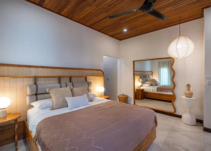 Castaway Villa *